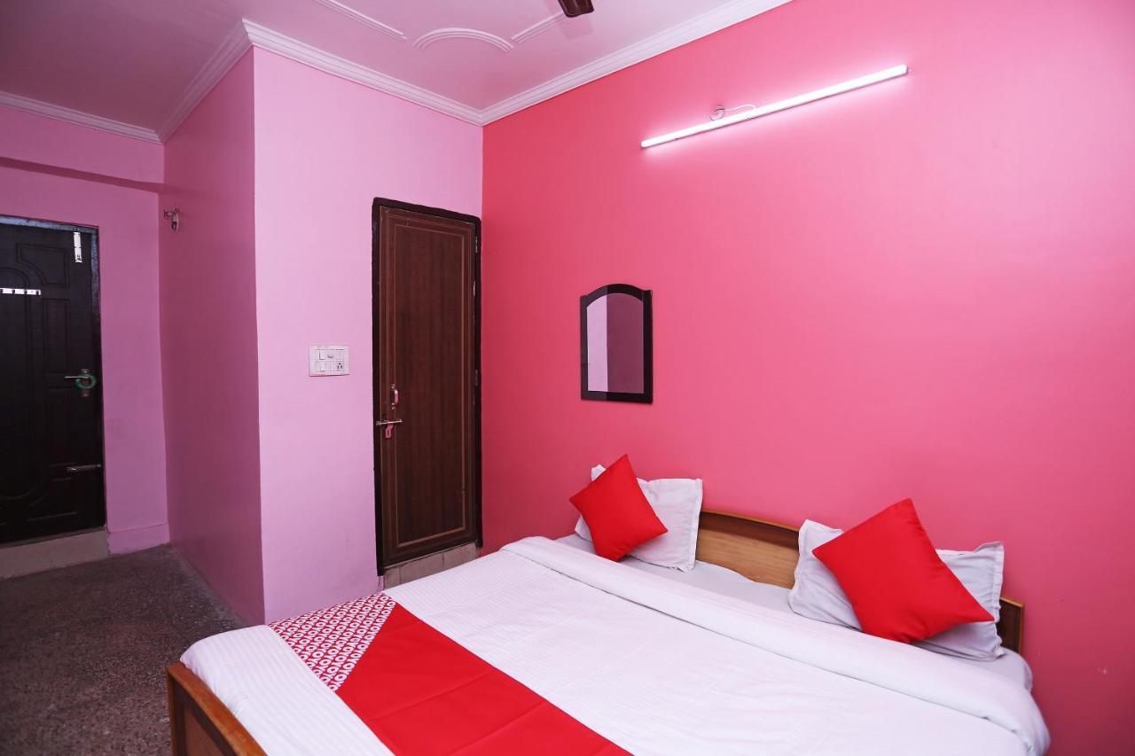 Oyo Hotel New Metro Near Phoenix United Lucknow Bagian luar foto