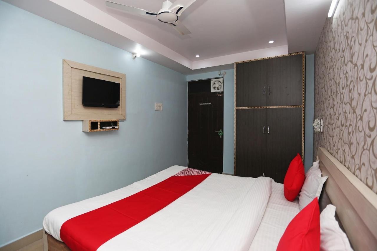 Oyo Hotel New Metro Near Phoenix United Lucknow Bagian luar foto