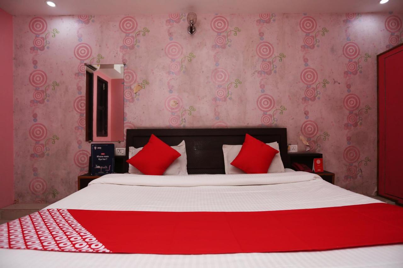 Oyo Hotel New Metro Near Phoenix United Lucknow Bagian luar foto
